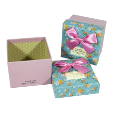 Коробки подарункові ювелірні, 11x11x8,5см, Unison, DG01-13 KNZ