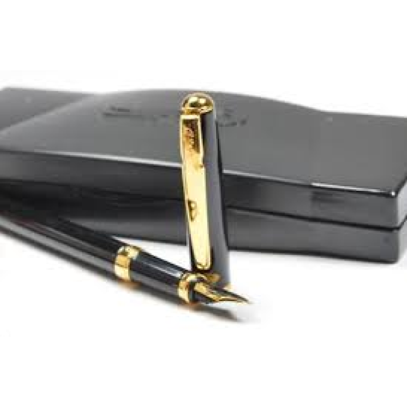 Ручка чорнильна Crocodile 211 F у подарунковій упаковці KNZ Ручка чорнильна Crocodile 211 F у подарунковій упаковці KNZ