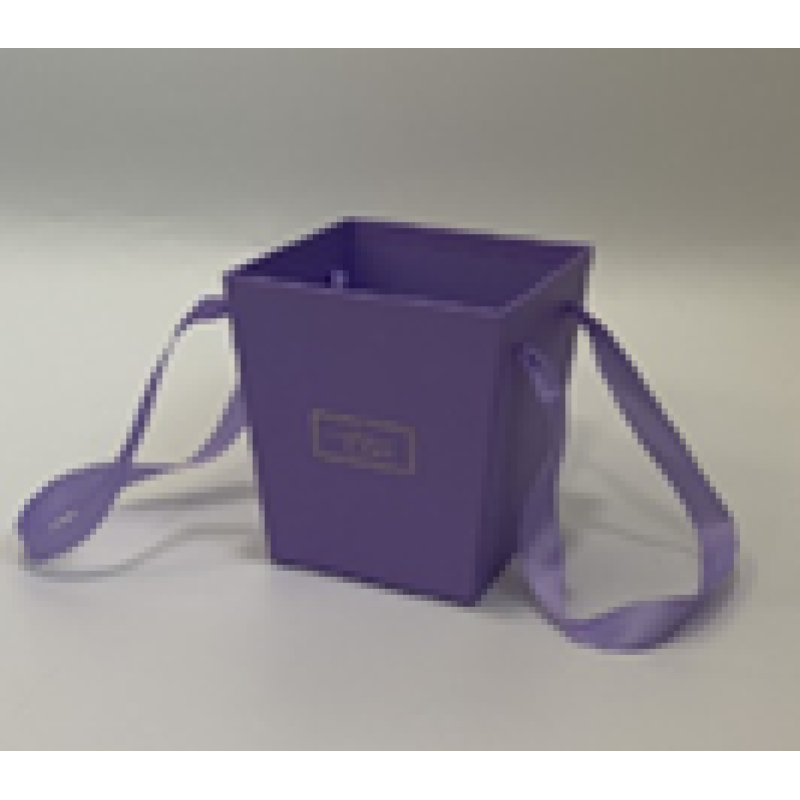 Декоративна коробка для квітів трапеція - фіолетова, 14,5x11x15см, W3243 KNZ Декоративна коробка для квітів трапеція - фіолетова, 14,5x11x15см, W3243 KNZ