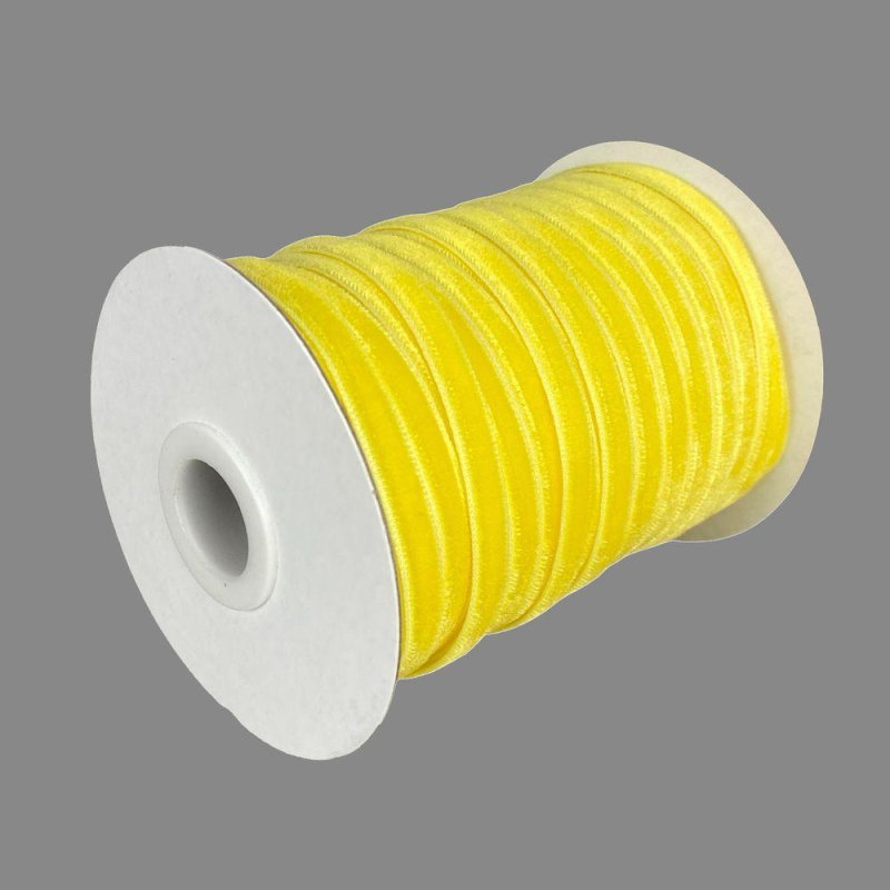 Оксамитова стрічка 0,6 см х 50 ярдів Жовтий Marill (D00806-15)
