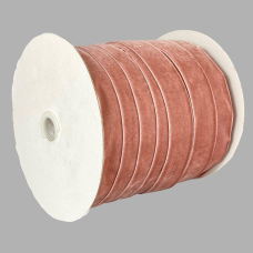 Оксамитова стрічка 2,5 см х 30 ярдів Marill (D00825-Powder)