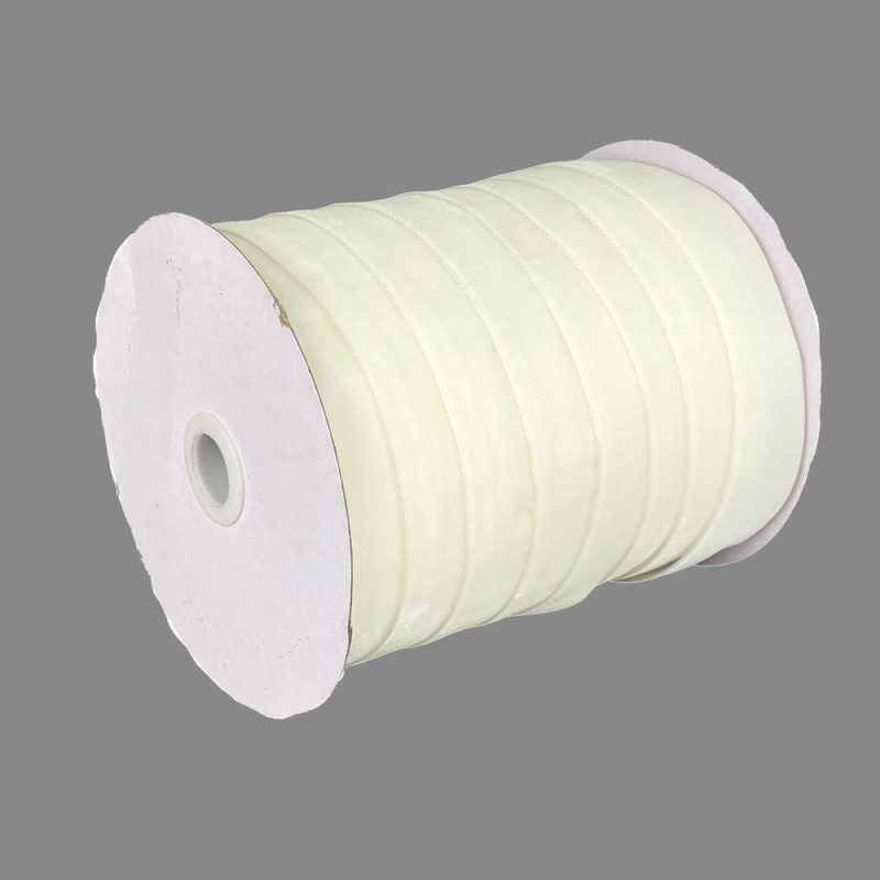 Оксамитова стрічка 2,5 см х 50 ярдів Marill (D00825-С 02)
